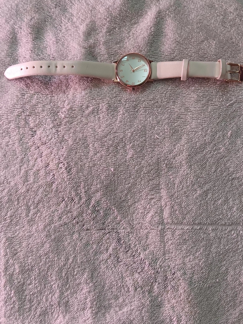 Classic Women's White Leather Strap Watch - Rose Gold Case